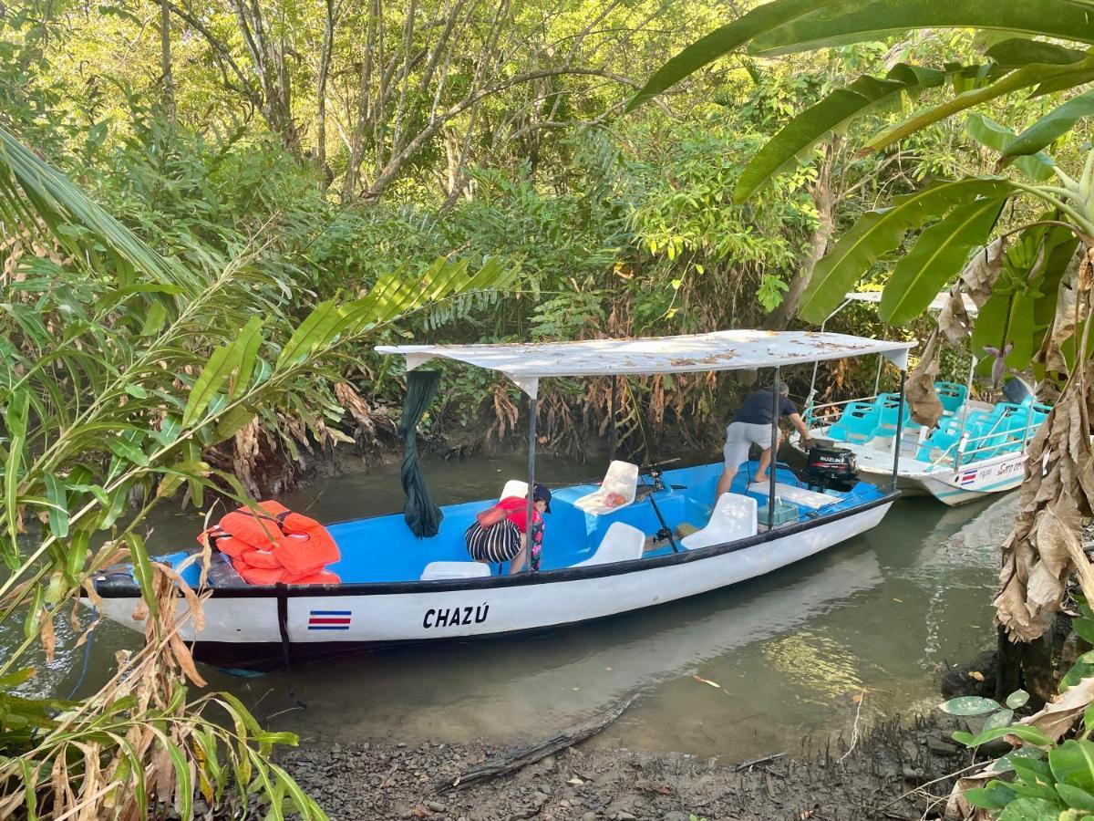Cabinas Chazu #2 Quepos